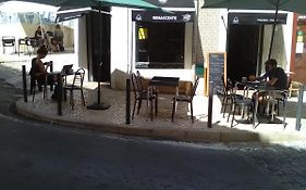 Triplex - Quarto Com W.C. Privado